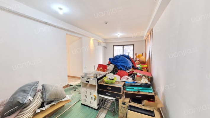 荣和·邕江华府二手房实景图