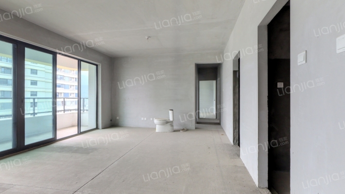 外滩东岸天宸二手房实景图