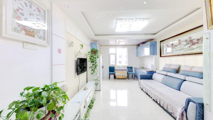 万龙第八城E区二手房实景图