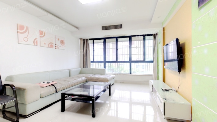 水岸名都紫荆园二手房实景图