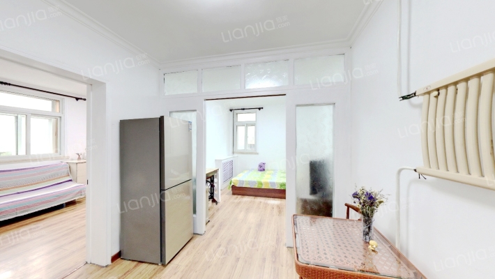 调整里二手房实景图