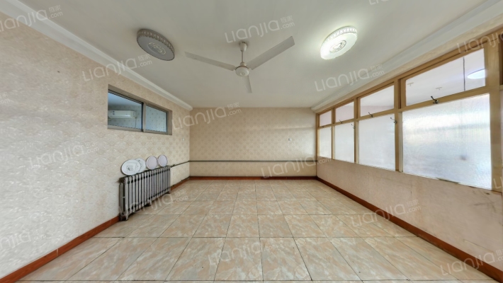 泺安路10二手房实景图