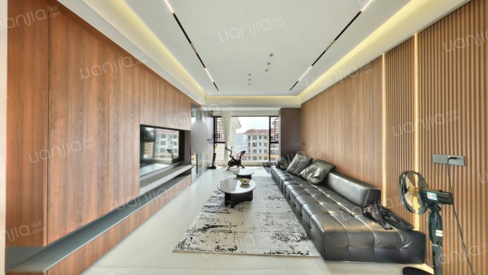 东圣维拉二手房实景图