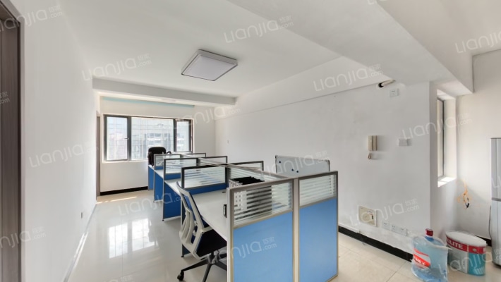 亚商国际二手房实景图