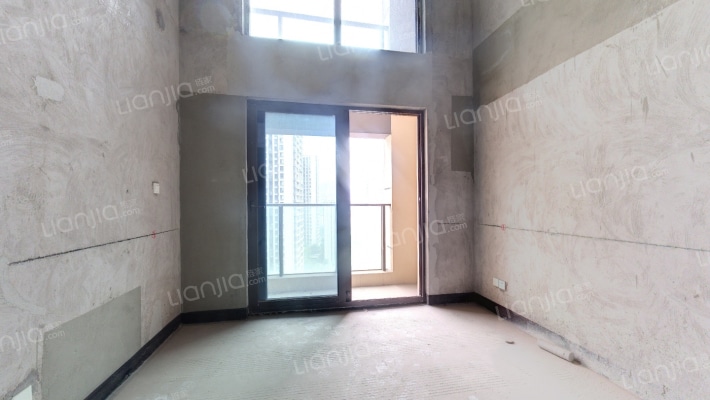 渝富滨江首岸二手房实景图