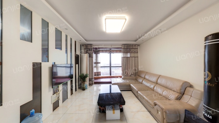 陆港金海岸二手房实景图