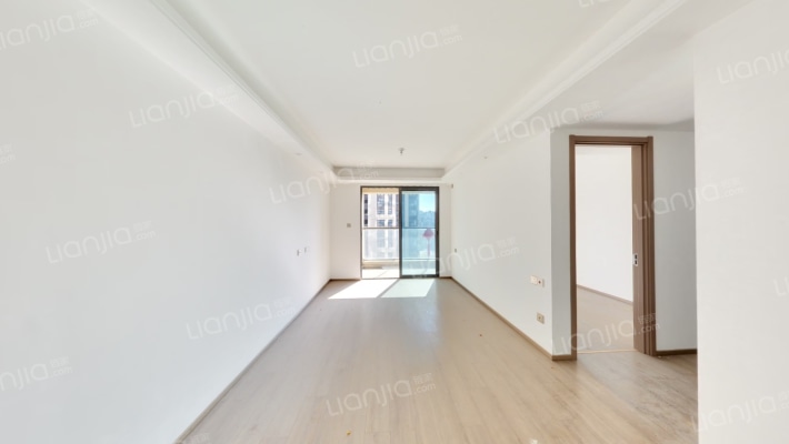 中奥滨河境二手房实景图