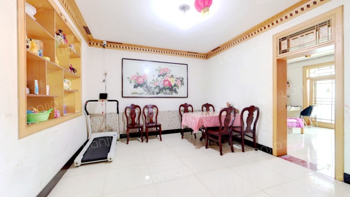 建设局住宅楼二手房实景图