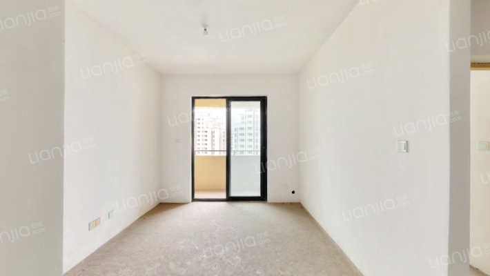 鸿恩新天地二手房实景图