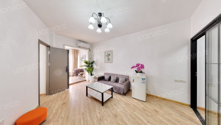 汀兰雅苑二手房实景图