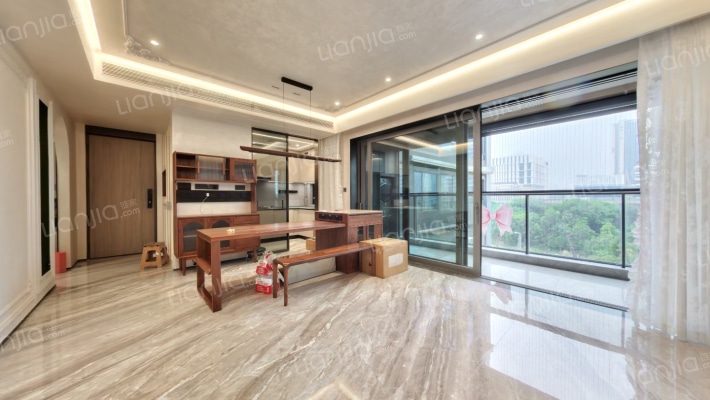 一湾臻邸二手房实景图