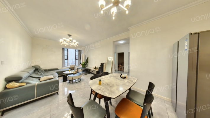 和韵美联墅二手房实景图