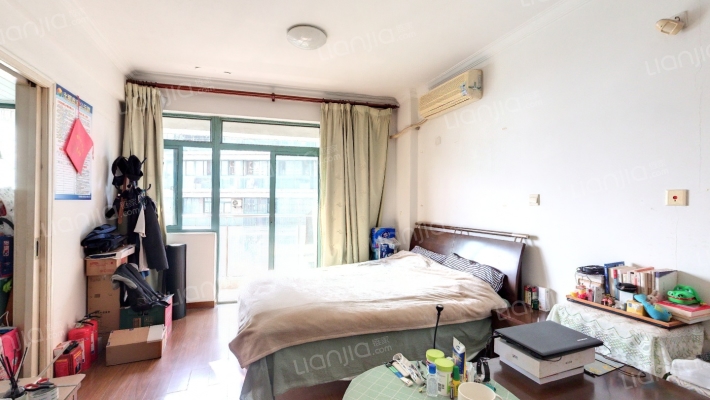 泊仕公寓二手房实景图