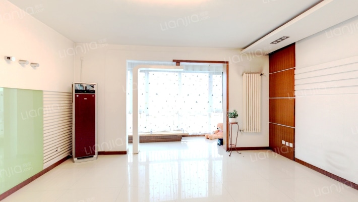 河畔明珠二手房实景图