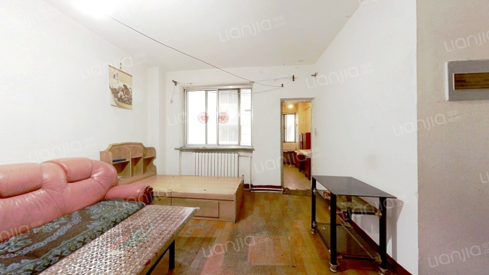 新德丽小区二手房实景图