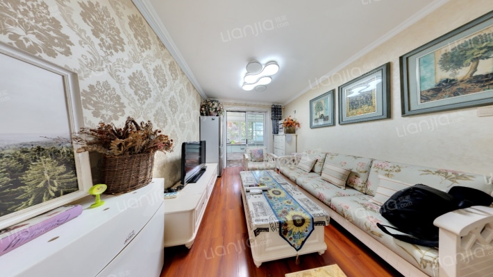 麦苋街60号院二手房实景图