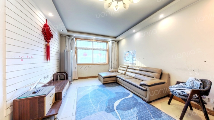 颖河路94号二手房实景图