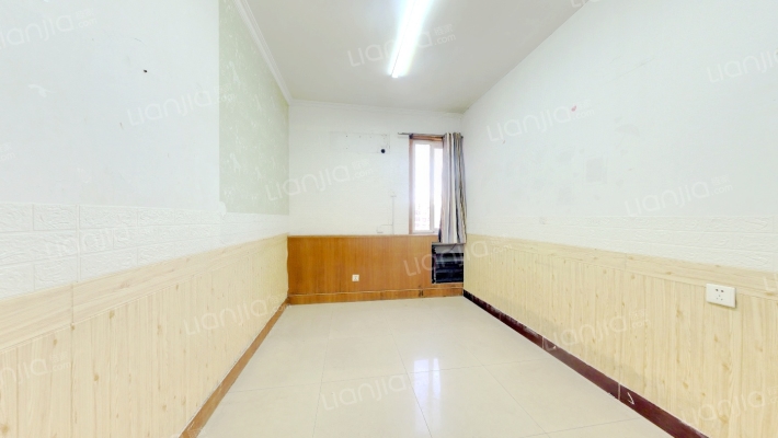 智慧大厦二手房实景图