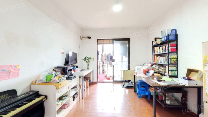 西郊半岛名苑二手房实景图