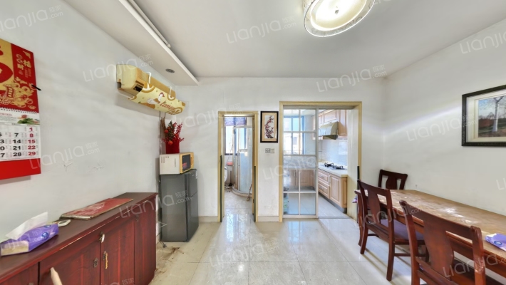 晒谷场二手房实景图