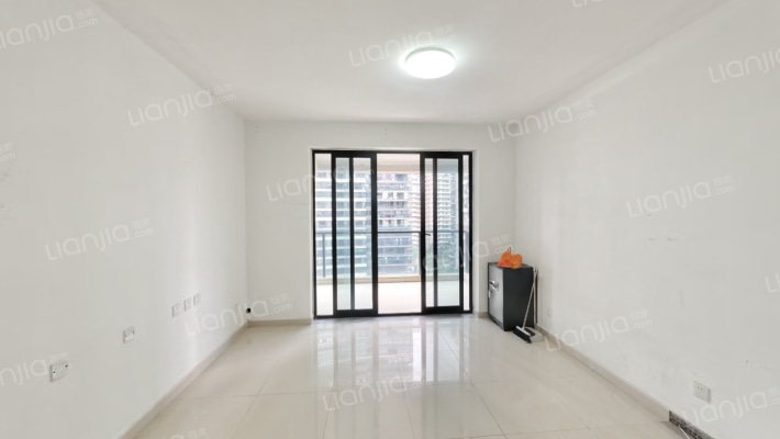 天地凤凰城二手房实景图