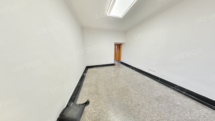 滨河路50号二手房实景图