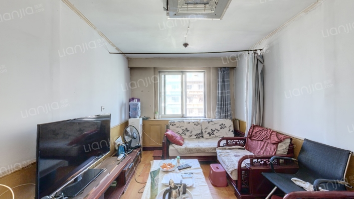 体育场小区二手房实景图