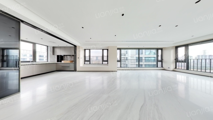 龙湖亚伦央璟颂二手房实景图