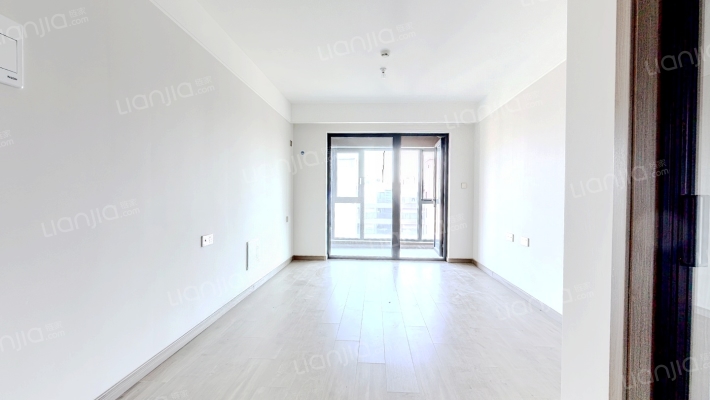 海岸万科城探梅里二手房实景图