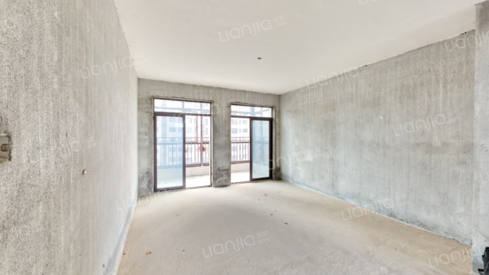 春天里二手房实景图