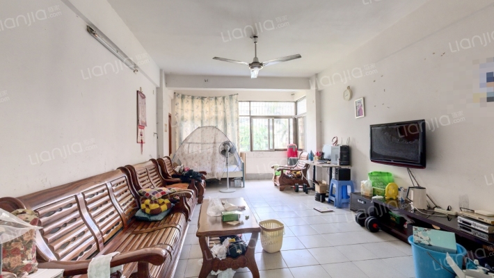 海南省烟草专卖局宿舍大院二手房实景图