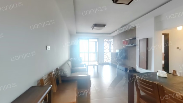 威廉城邦二手房实景图