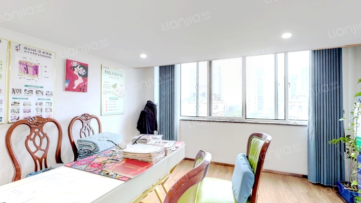 旺角晶座二手房实景图