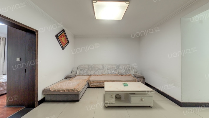 中南汽车世界二手房实景图