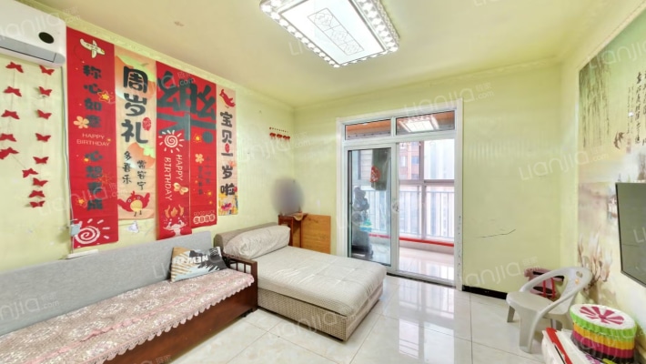 绿地之窗国际花都五期二手房实景图