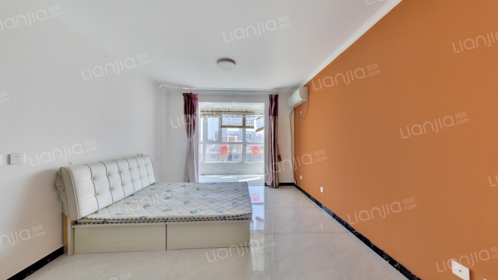 德信公园 交通方便 小区24小时安保 中高喽层采光好-卧室