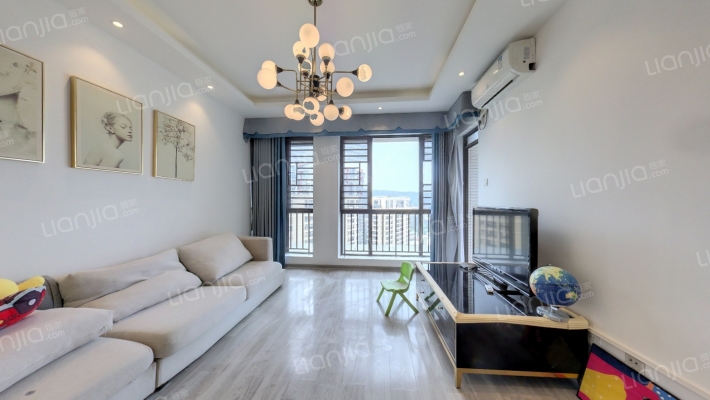 耀凯凤岭1号二手房实景图