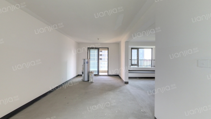 融创江南悦畅园二手房实景图