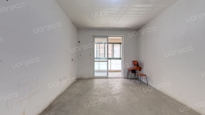 春天花园二手房实景图