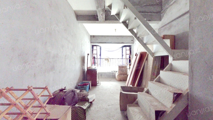 爱顿第三季二手房实景图