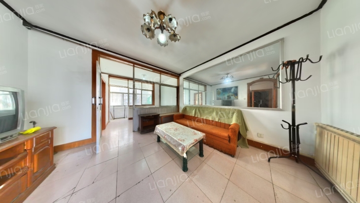 薛家岛医院家属楼二手房实景图