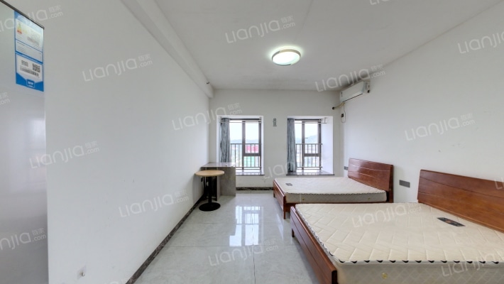 湾田国际二手房实景图