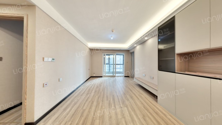 万科幸福臻园二手房实景图