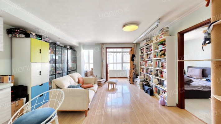 学院派二手房实景图