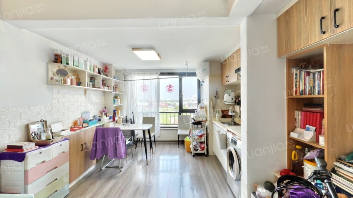 中骏六号街区二手房实景图