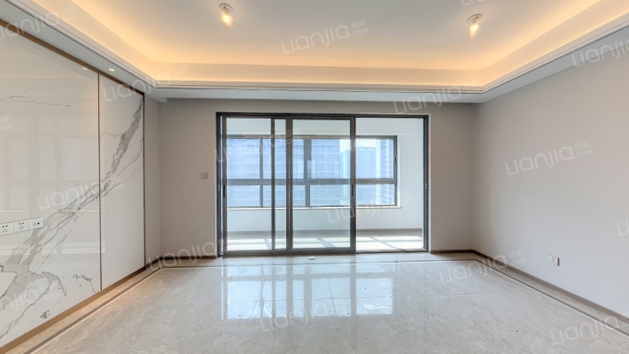 保亿湖风晓园二手房实景图