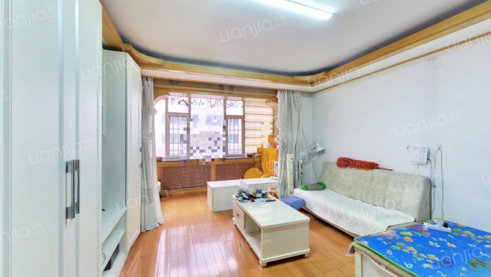 八一小区二手房实景图