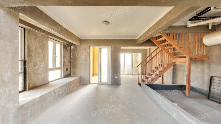 世茂海滨花园B4区二手房实景图