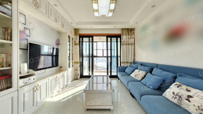 合景叠翠峰二手房实景图