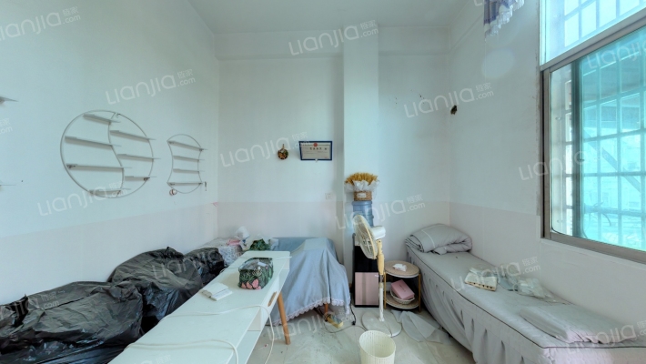 鸟林新街二手房实景图